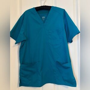 AUW Teal V-Neck Men's Short Sleeve Scrub Top.  Size S. Polyester Blend, 4 Pocket